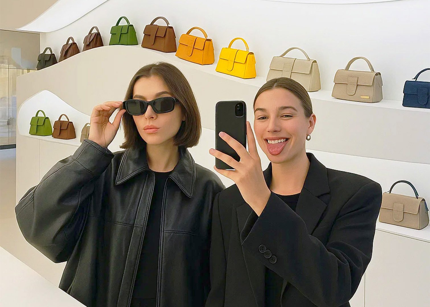 Collaborate in stores with your teams_