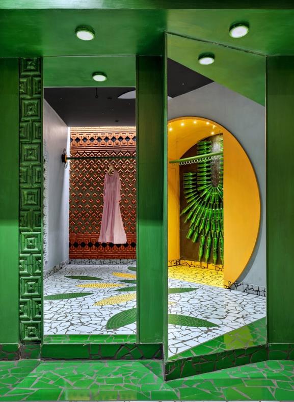 Sustainable interiors and window displays - Image